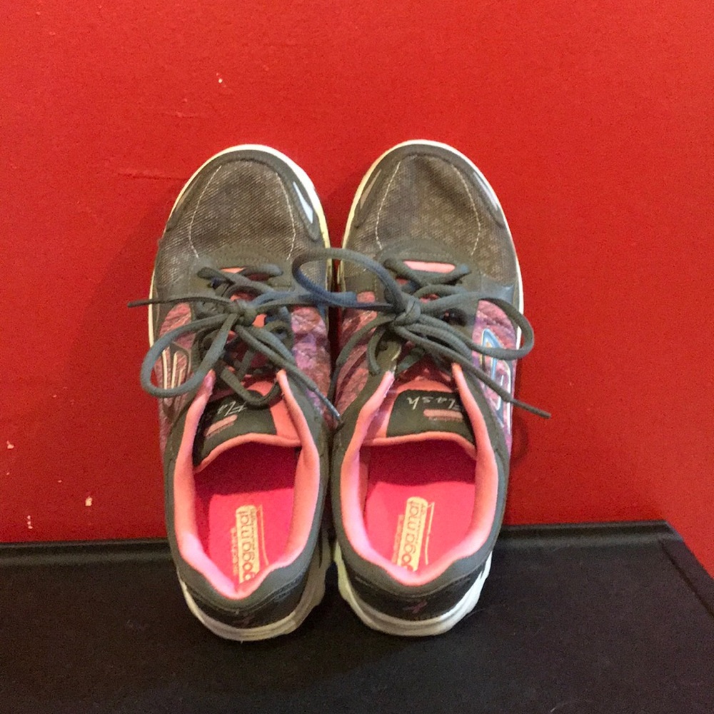 Skechers